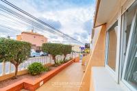 Sunny Beachside Apartment Sleeps 4 Ground Floor - B&B Torrelamata