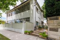 Sun Drenched Ground Floor Studio with Patio - B&B