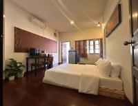 Queen Room with Balcony