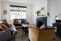 Poets Corner vintage retreat walk to View St - Chambres d’hôtes Bendigo
