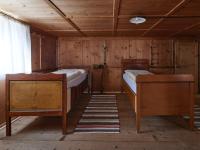Chambre Lits Jumeaux avec Salle de Bains Commune