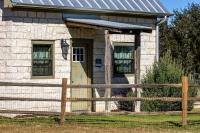 The Stone Cottage for 2 TimberRose Ranch hot tub - B&B Fredericksburg