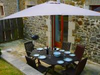 La Julerie, 4 Gîtes en Campagne avec Piscine - Ferienwohnung Corseul