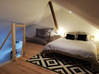 T2 Duplex Segré - Hyper centre - Wifi - Netflix - Chambres d'hôtes Segré