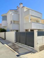 Spacious Chic Residence - B&B Zadar