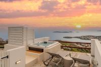 "VILLA INFINITY", Luxury Living by Explore Andros - B&B Batsíon