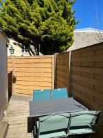 L 'Émeraude, appt avec terrasse proche de la plage - B&B Asnelles