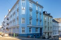 Roomsly - Cozy Hilltop Hideout in Central Bergen - B&B