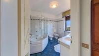 Luxury Lakeside Retreat with Pool near Stresa! Lake Maggiore Villa Romanza - Chambres d'hôtes Barzona