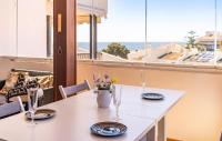 Gorgeous Apartment In Calahonda - B&B Sitio de Calahonda