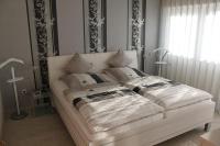 One-Bedroom Apartment with Balcony