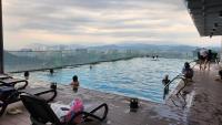 EkoCheras with Balcony Sunshine Cosy Condo Next to MRT Stay 3 or 4 Pax - B&B Kuala Lumpur
