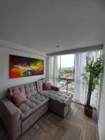 Apartasuite Privado Espectacular Vista Panorámica cerca al HIC FOSCAL 3 Habitaciones - Chambres d'hôtes Floridablanca