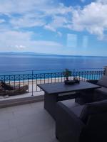 On the rock afytos - Ferienwohnung Afytos