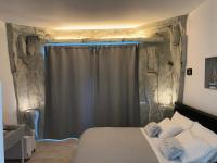 Deluxe Double Room with Shower
