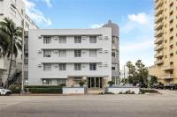 Spacious 1 bedroom apartment next to the beach! - Ferienwohnung