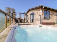Angel Lodge - No 27 - Bed and Breakfast Hengrave