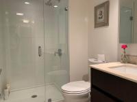 Amazing brand new 2bedr&2bathr in Richmond center - Chambres d'hôtes Richmond