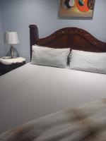 Embassy Royale - B&B Kingston