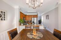 King and Queen Beds with a Gourmet Kitchen - B&B Charlotte