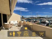 Au cœur d un port - B&B Cogolin