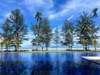 Sematan Roxy Beach Apartment - Ferienwohnung Sematan