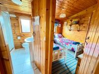 Wide Water Lodge, Pet Friendly, Hoburne passes included - Ferienwohnung South Cerney