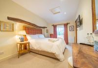 Standard Zimmer mit Kingsize-Bett