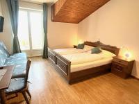 Double Room with Private External Bathroom