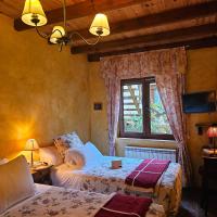 Tweepersoonskamer met 2 Aparte Bedden en Eigen Badkamer