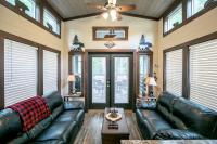 Stunning Cottage Nestled Amidst Trees with Fire Pit in Monteagle, Tennessee - B&B Monteagle