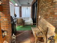 Ceglany Domek z jacuzzi, nad jeziorem, przy lesie - Ferienwohnung Tomaszkowo