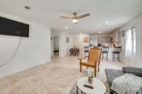 Walk to Cedar Creek Reservoir Gem with Fenced Yard - B&B