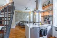 Stylish Downtown Porto Duplex 2BR Walk everywhere! - B&B Porto