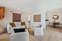 Jasmine Hideaway and Newly Renovated - Bed and Breakfast Summerland