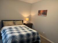 Spacious 2BR Suite - SW Edmonton - B&B Edmonton