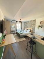 Les Studios de L'essentiel Roanne - Bed and Breakfast
