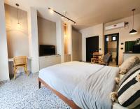 Studio Apartment with Balcony