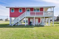 Walk to Beach Galveston Home with Patio and Balcony! - B&B