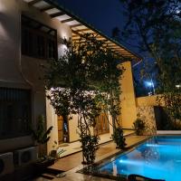 A tropical paradise; stunning house, pool, garden - Chambres d’hôtes Wattala