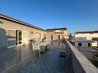 HENRI'S APARTAMENT - B&B Durrës