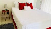 Deluxe One-Bedroom Apartment