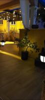Apartman Flos,terrace 40 m2, sea view - Bed and Breakfast Kaštel Stari