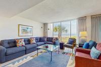 Renovated condo with easy beach access, balcony, pool & spectacular ocean views - Ferienwohnung Franklintown
