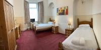 Large Twin Room - Ground Floor
