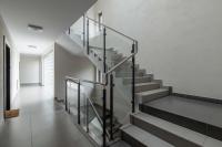 Modern Apartment with Air Conditioning and Parking in Cracow by Noclegi Renters - B&B