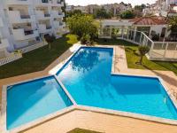 Santa Eulália 2-Bedroom Apartment - Swimming Pool - Wifi - B&B