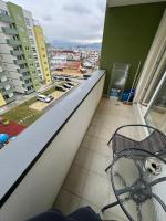 Luxury Glam Apartments near Coresi Mall - Parking Option - Chambres d'hôtes Braşov