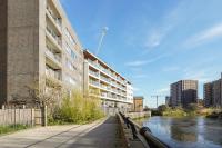 City Riverside - 2 bedroom & Free parking - Chambres d’hôtes