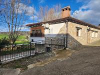 Apartamentos Fuentevieja - Bed and Breakfast Arbancón